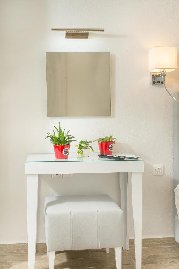 Lux Vip Apartments Peraia  Екстер'єр фото